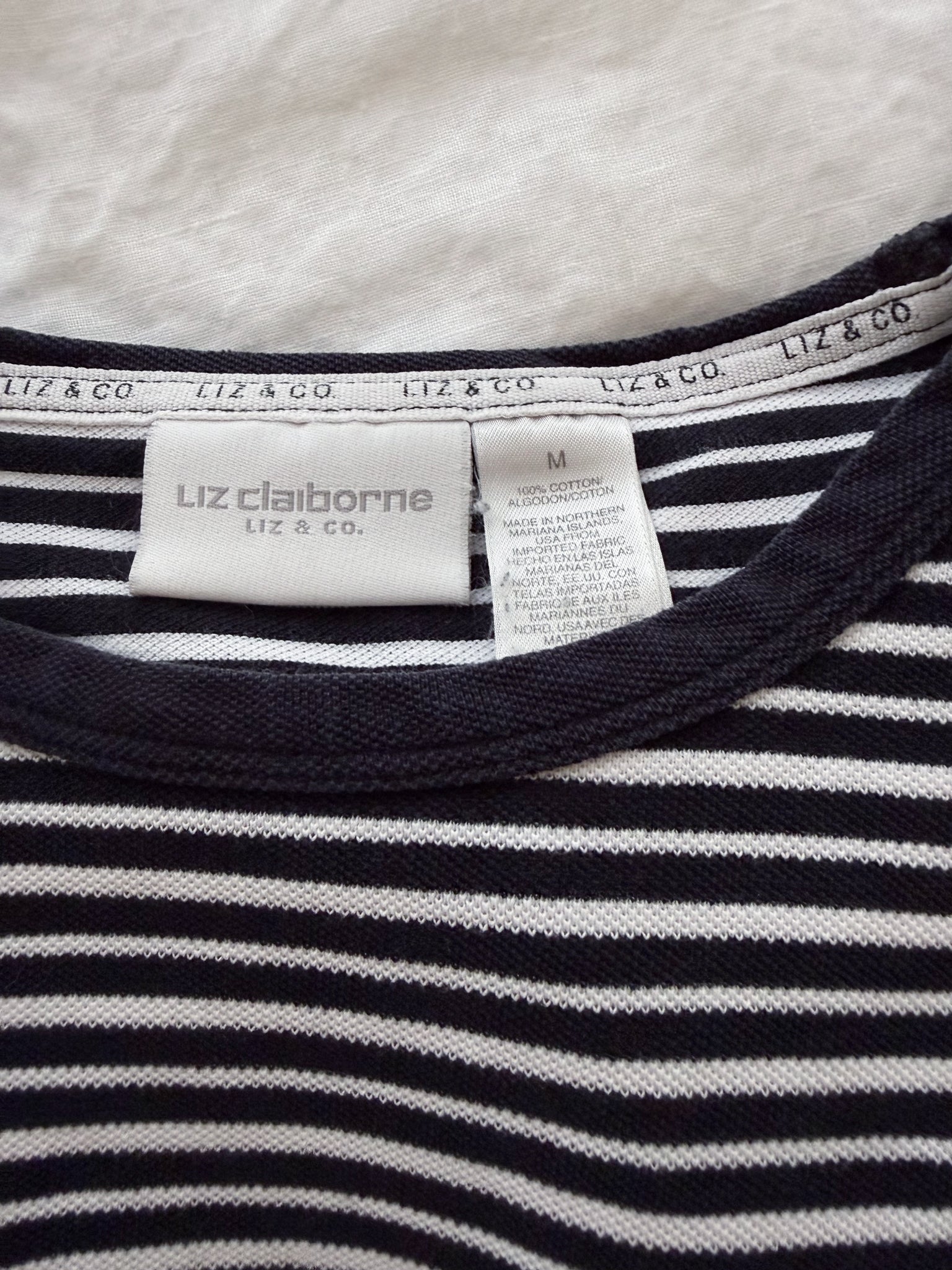 LIZ CLAIBORNE - SIZE M