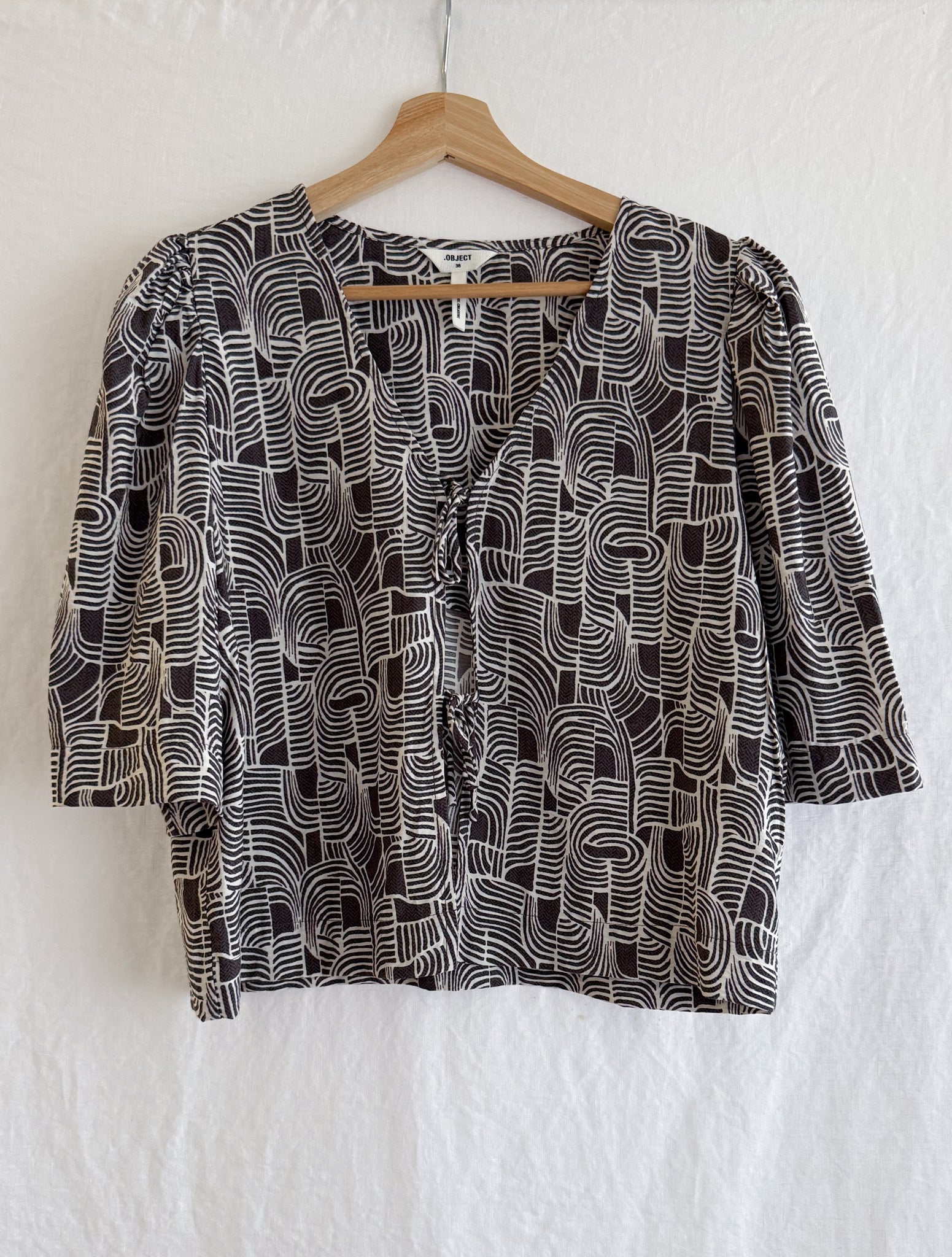 .OBJECT - SIZE 38