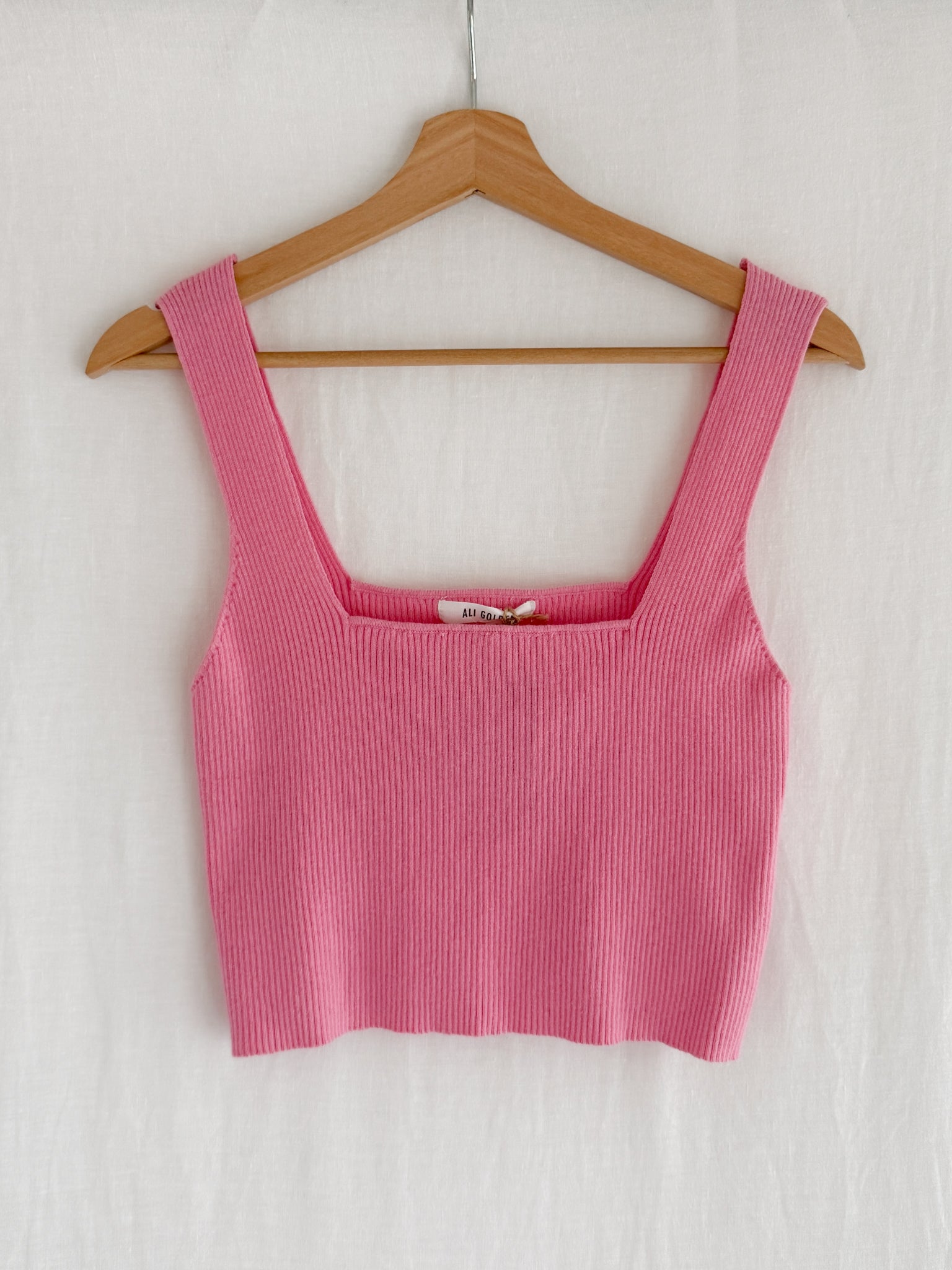 ALI GOLDEN (NWT) - SIZE M