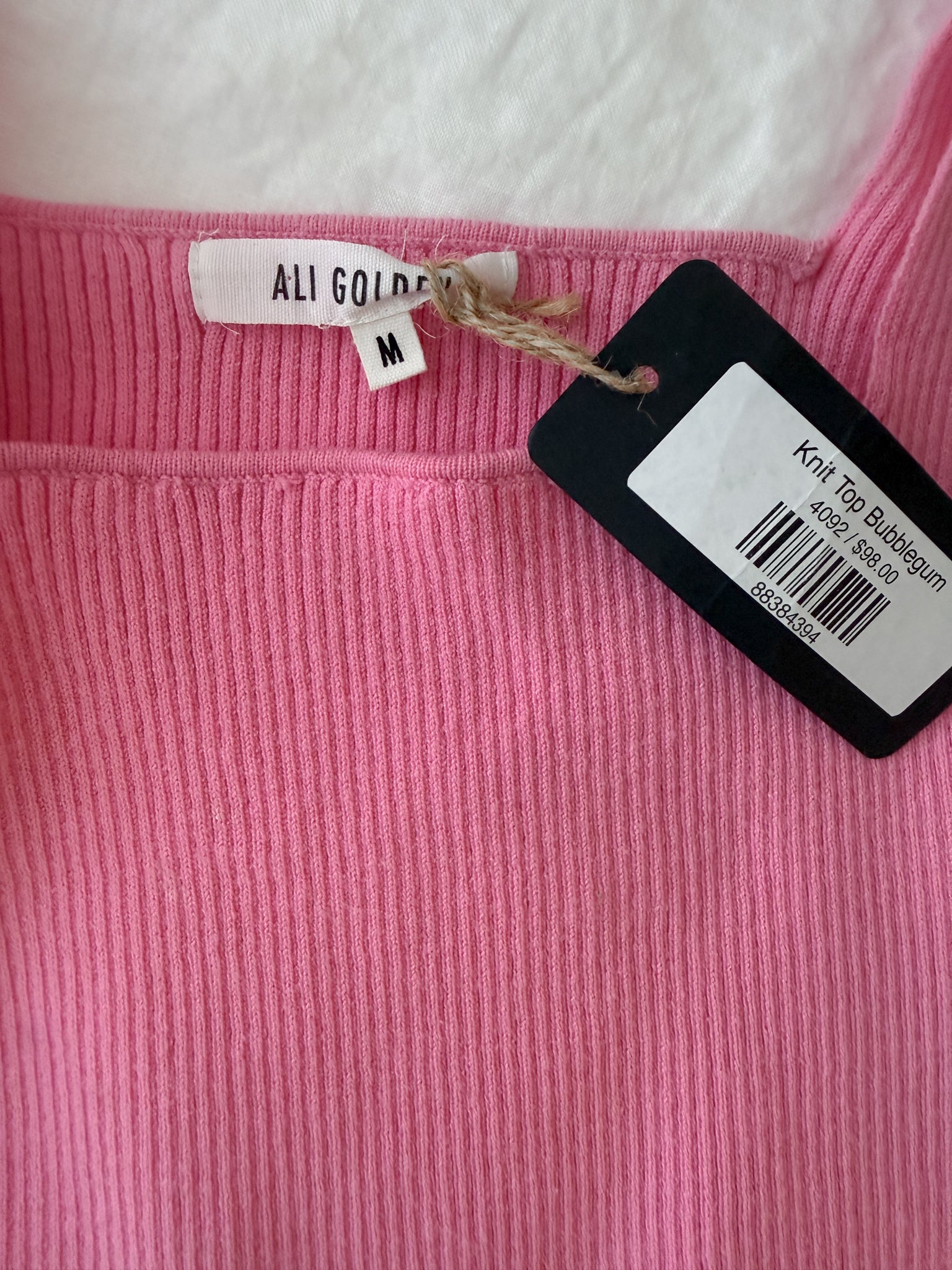ALI GOLDEN (NWT) - SIZE M