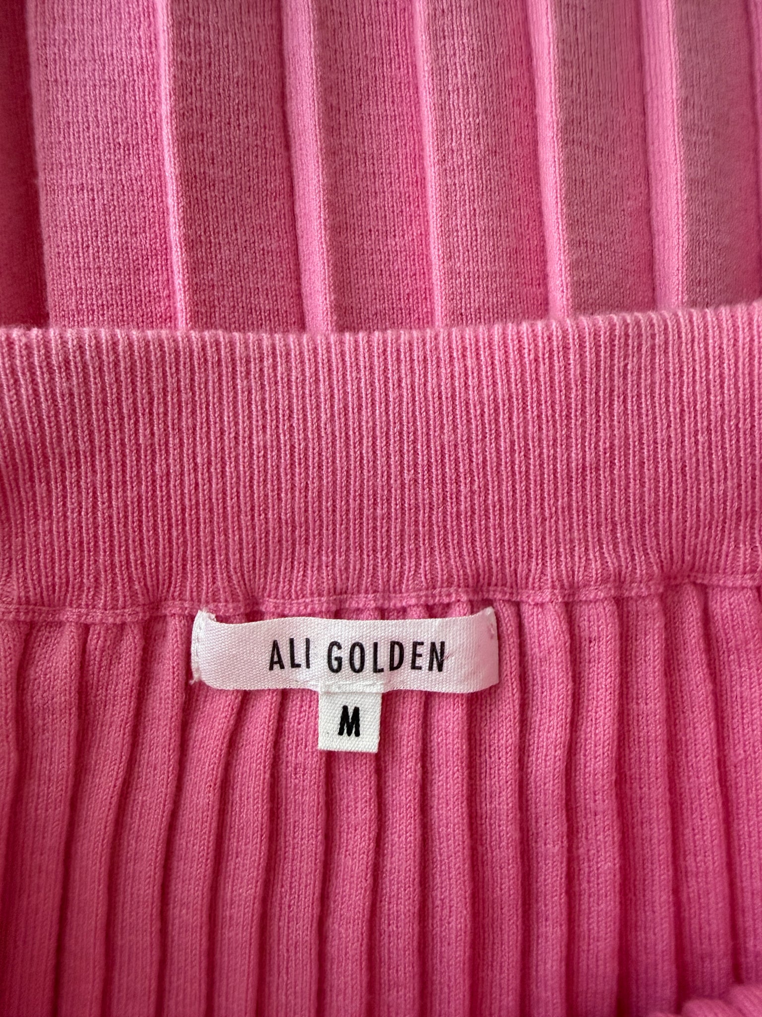 ALI GOLDEN - SIZE M