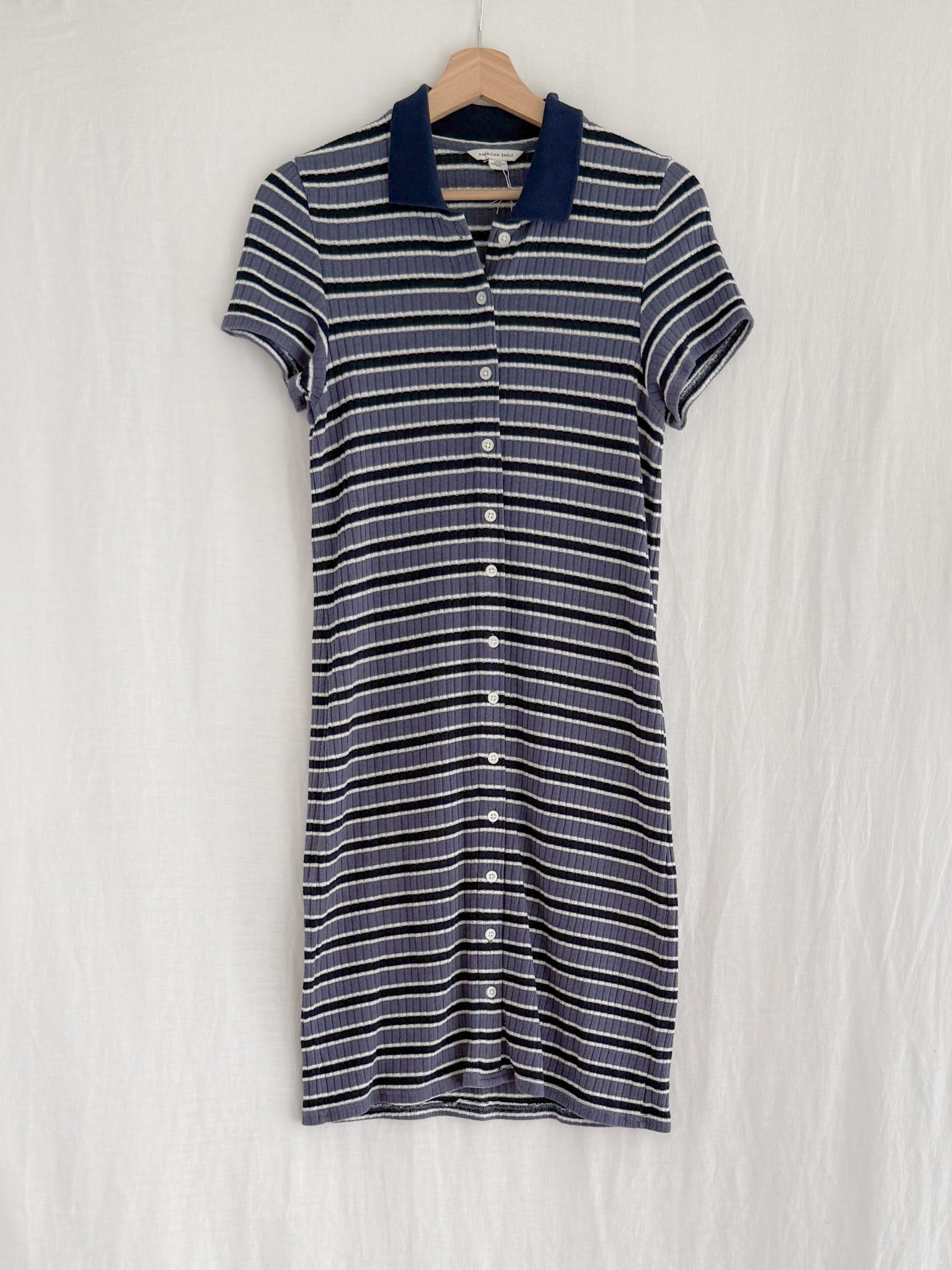 AMERICAN EAGLE - SIZE L