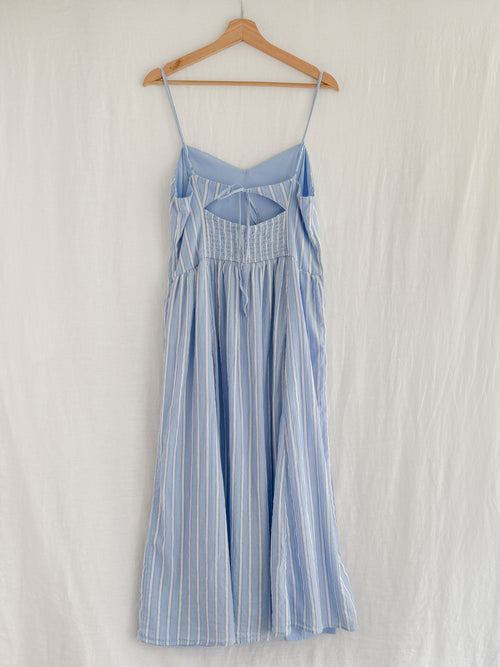 AMERICAN EAGLE - SIZE L