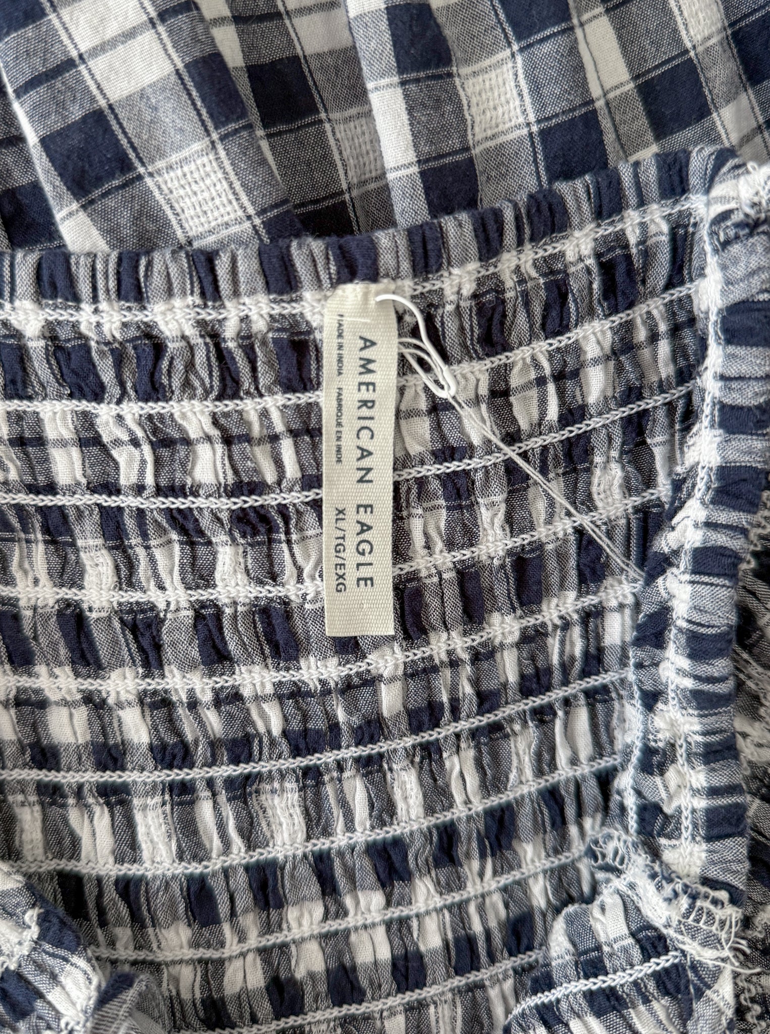 AMERICAN EAGLE - SIZE XL