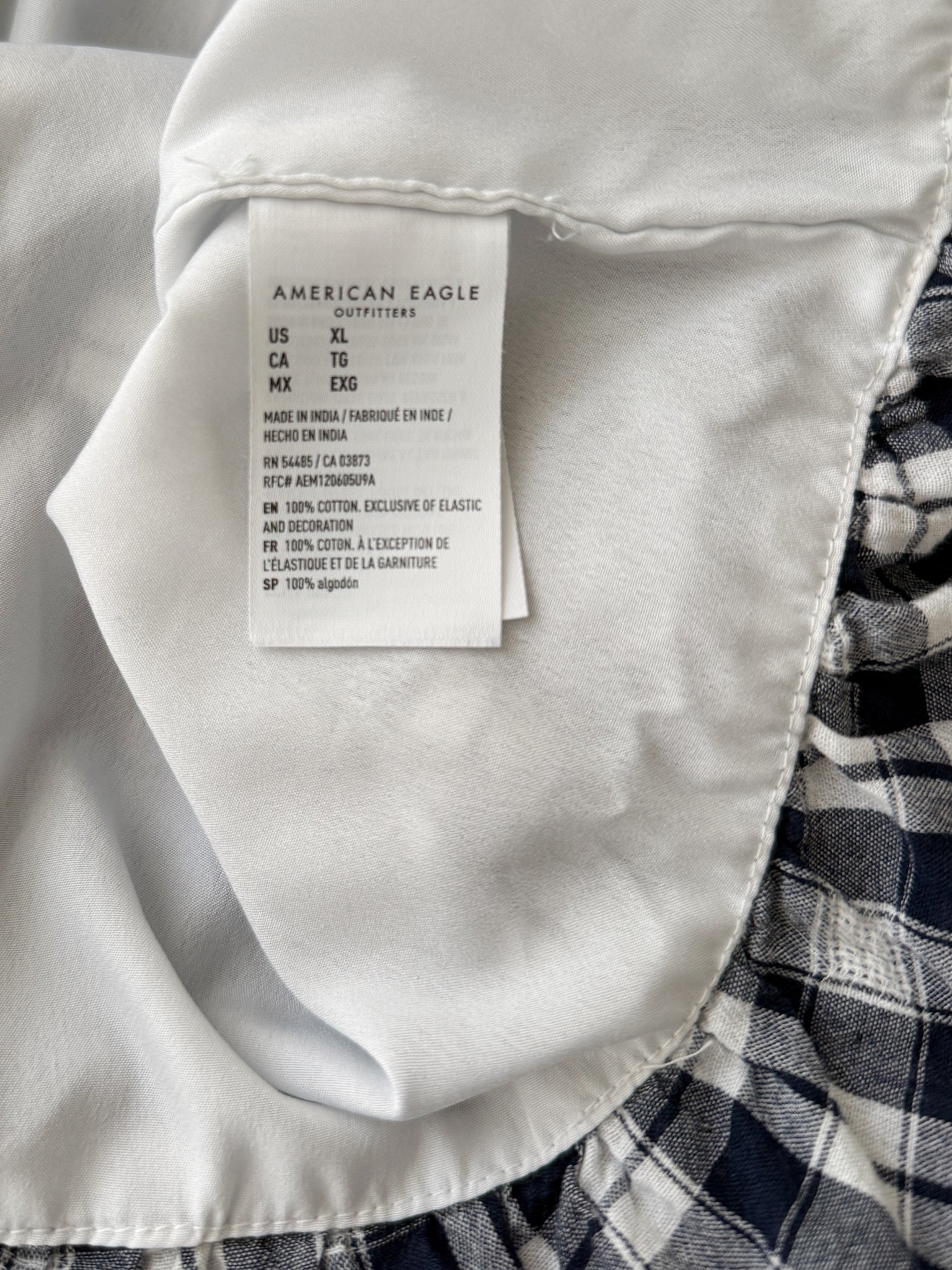 AMERICAN EAGLE - SIZE XL
