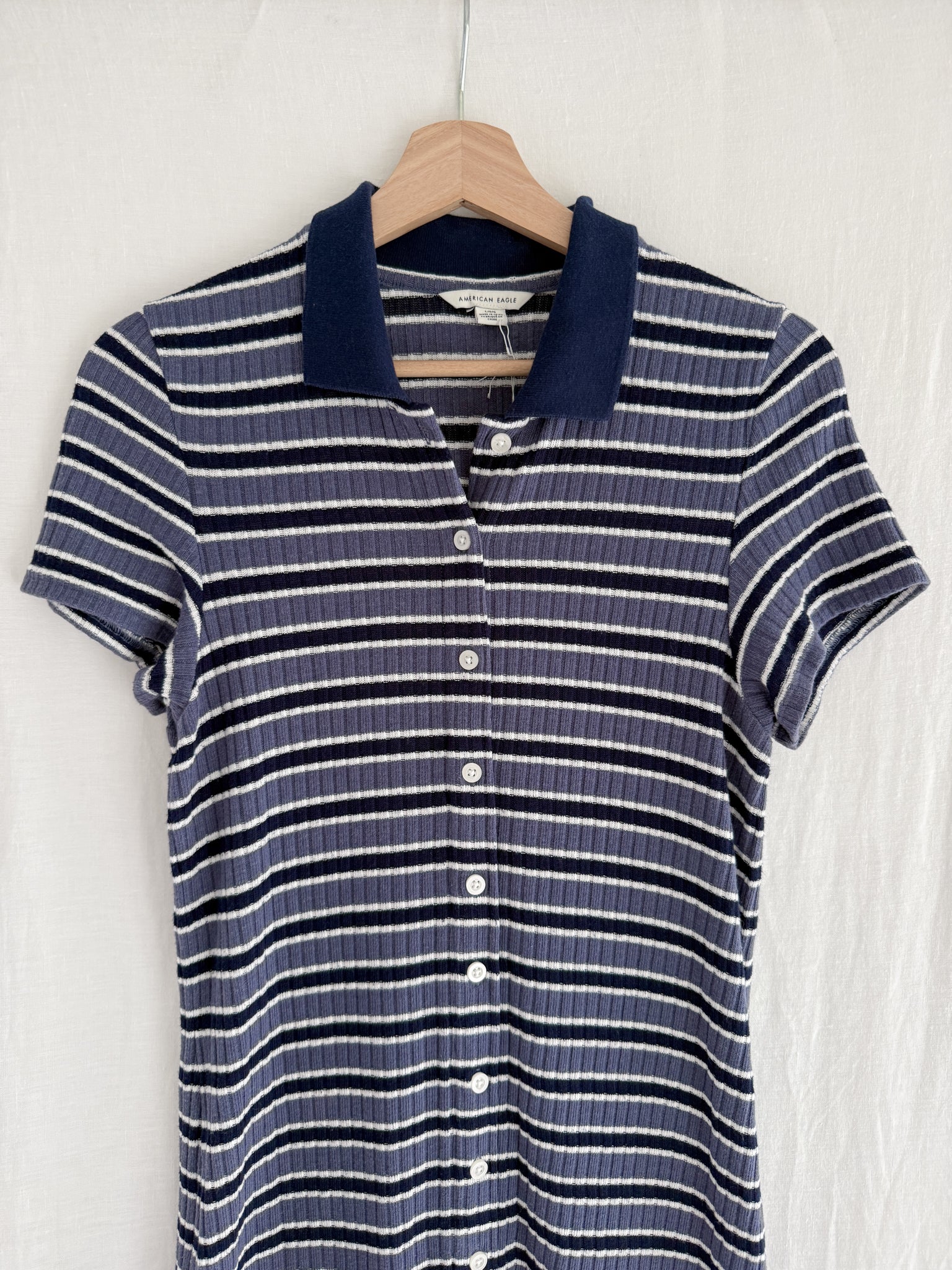 AMERICAN EAGLE - SIZE L