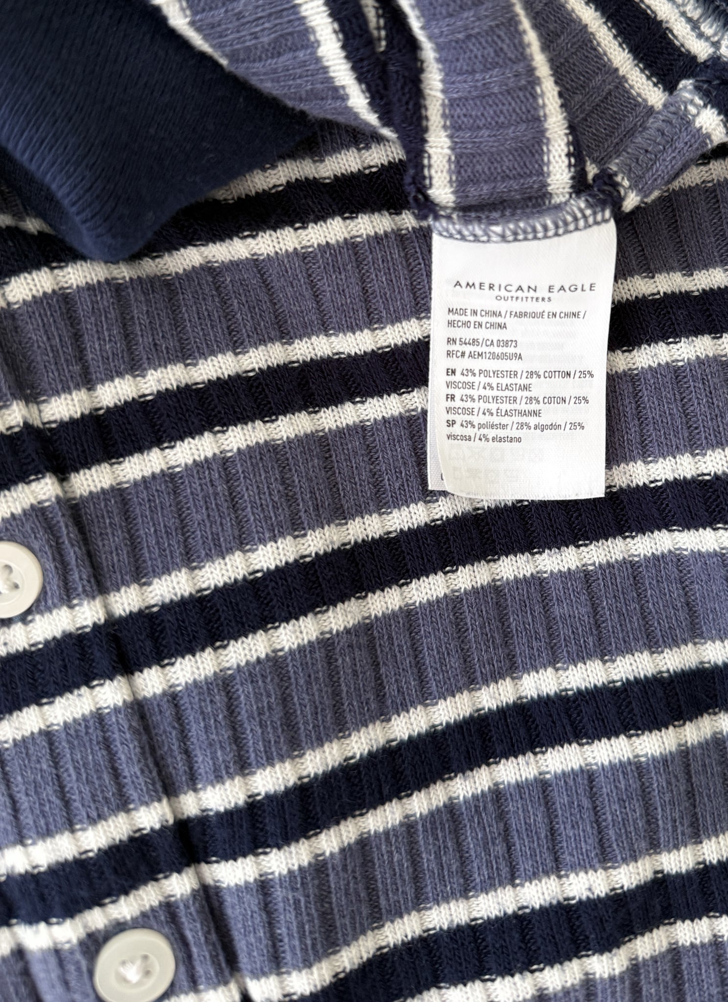 AMERICAN EAGLE - SIZE L