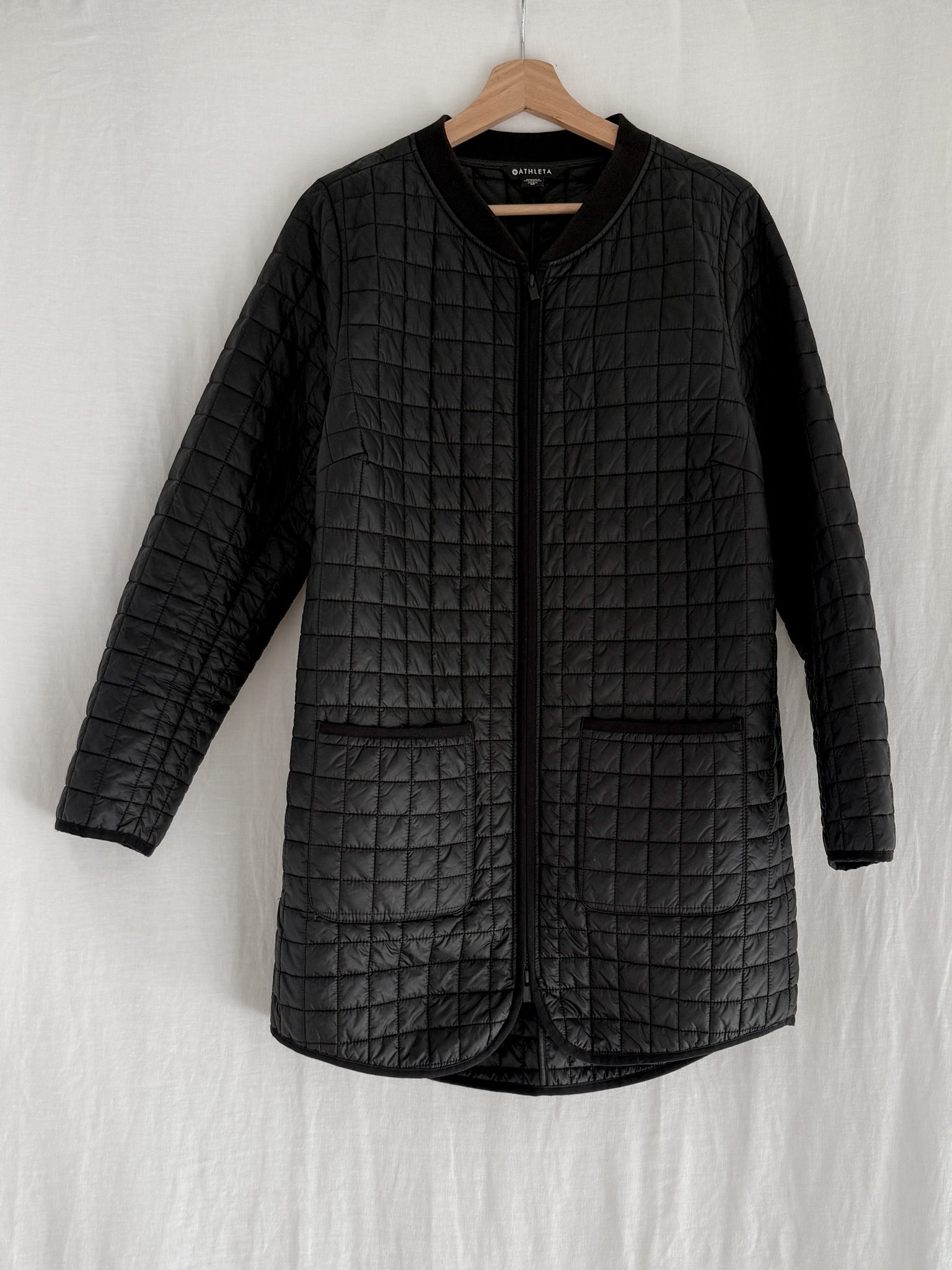 ATHLETA - SIZE M