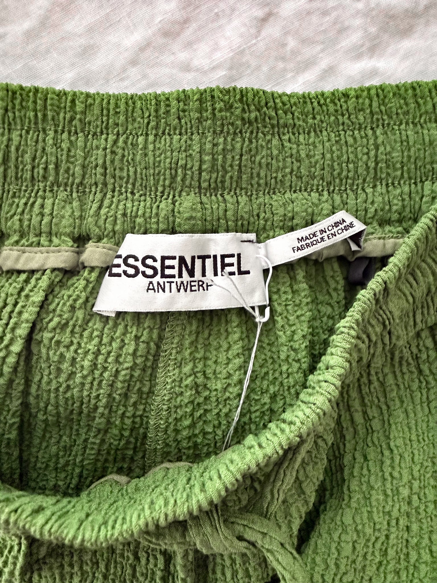 ESSENTIAL ANTWERP - SIZE 38