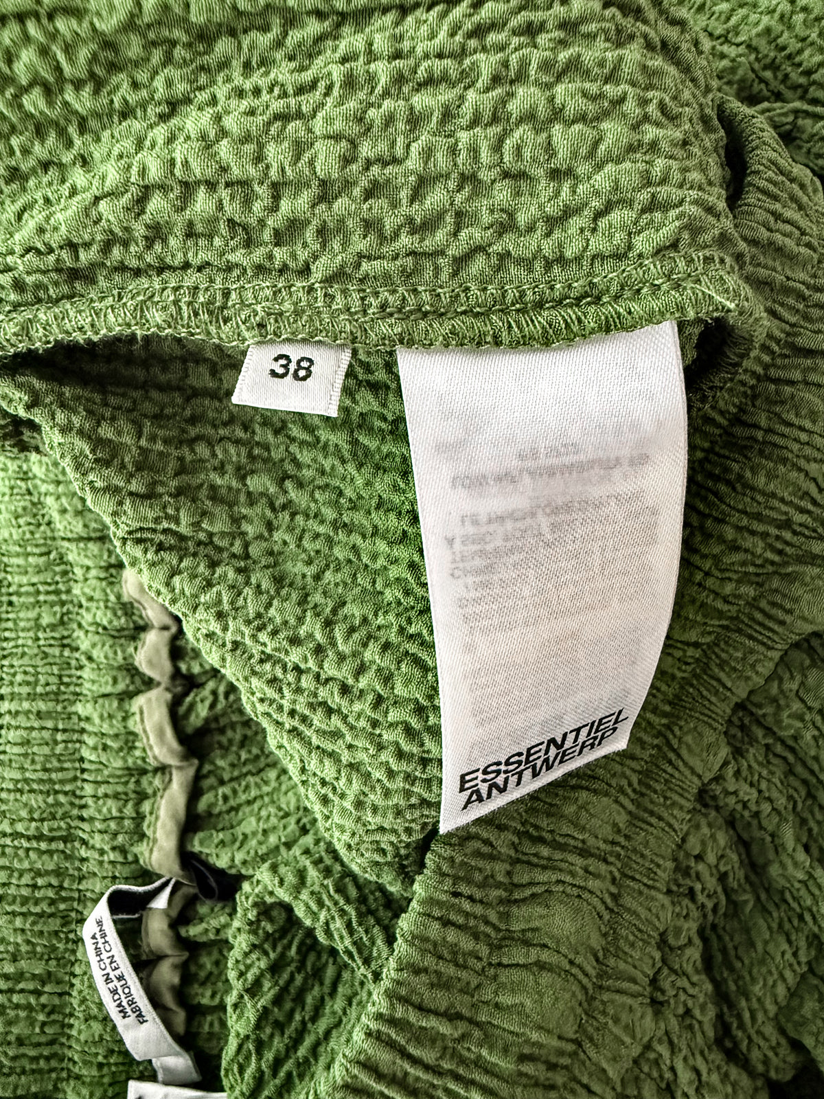 ESSENTIAL ANTWERP - SIZE 38