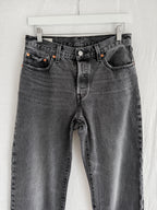 LEVI'S - SIZE 27