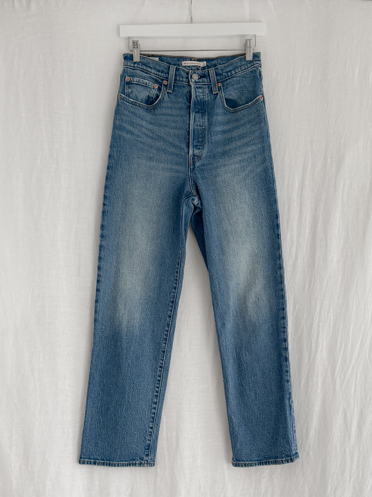 LEVI'S - SIZE 27