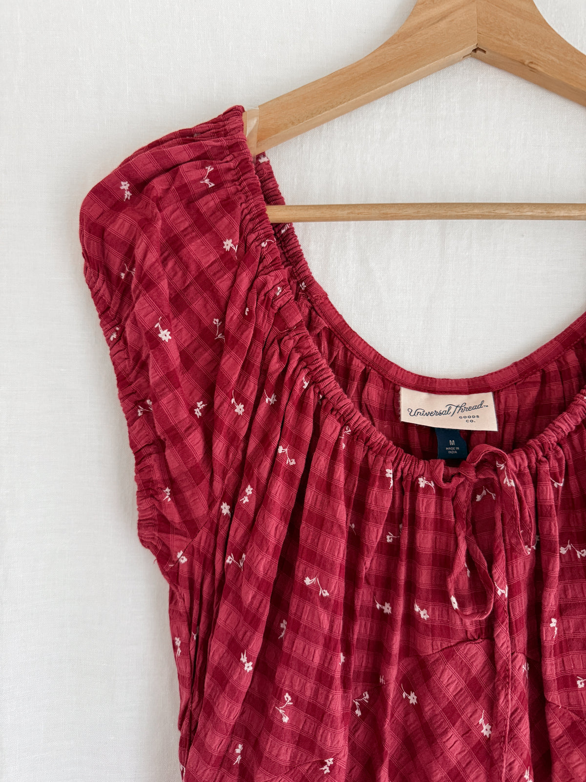 UNIVERSAL THREAD (NWT) - SIZE M