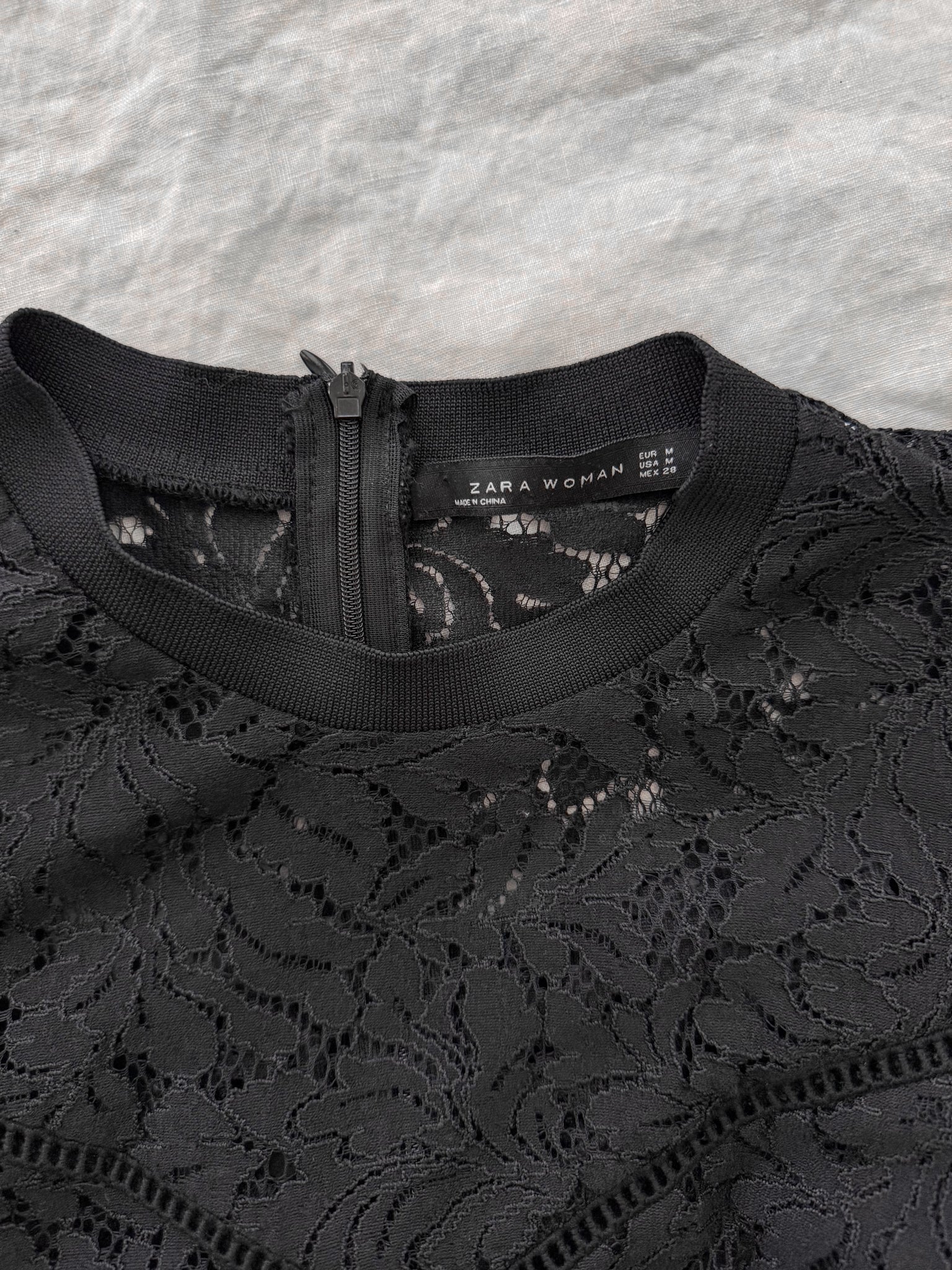 ZARA - SIZE M